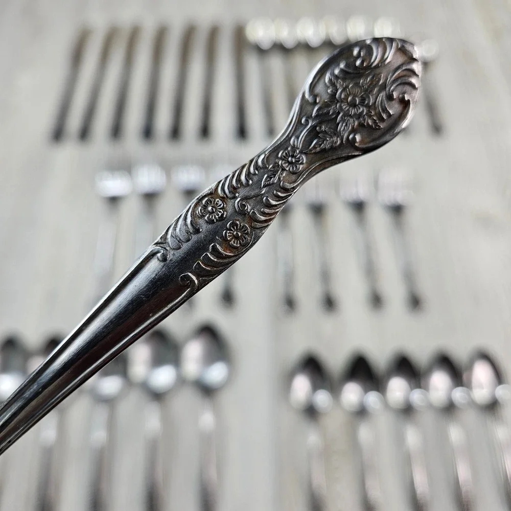 National Stainless Japan NST2 Floral Flatware Set 33pc Vintage Silverware Japan